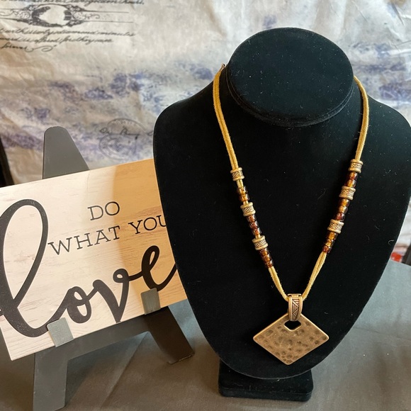 Premier Designs | Jewelry | Vintage Premier Designs Necklace W ...